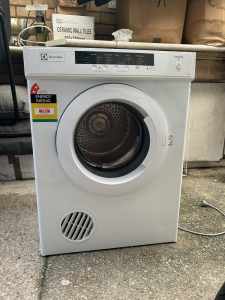 Good condition 5kg dryer 
