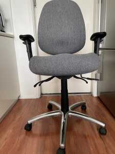 Gregorys Inca high back office chair brand new $160