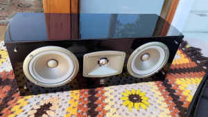 Yamaha centre speaker NS-C444