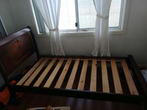 Wooden single bed / day bed + mattress 