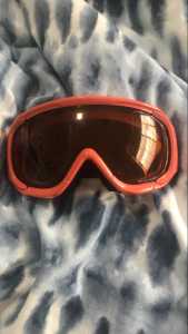 Ski goggles anti fog tinted lens rojo brand new