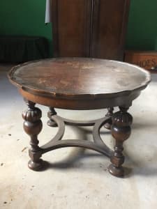 Coffee table, antique. 