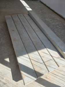 Concrete Sleepers - New Grey - 2000mm x 200mm x 80 mm - 6 available