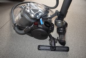 DYSON DC21with Motorized Floor Brush and accessories