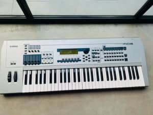 Yamaha MO6 61-Key Music Production Synthesizer Keyboard