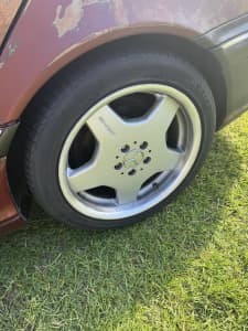 Genuine staggered 18” Mercedes monoblock amg wheels