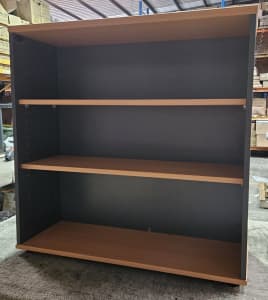 900mm x 900mm melamine bookcase with 2 adjustable shelves - Beech/Iron