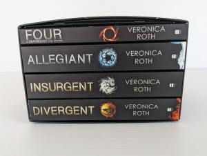 Divergent Series Box Set (Books 1-4) by Veronica Roth. Excellent cond