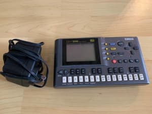 Yamaha QY22 MIDI Sequencer