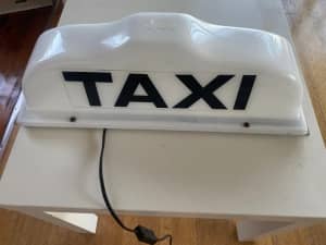 Taxi Dome Light for Display - Ideal for Mancave