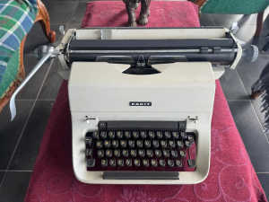 Vintage 1963 Swedish Typewriter