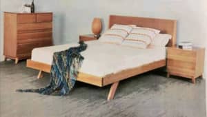 BRAND NEW King size Southern Oak bed frame