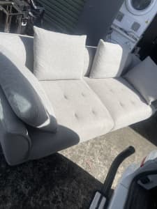 3 SEATER COUCH NEED GONE !!!!!!! 