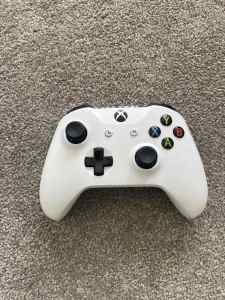 Xbox one controller - great condition