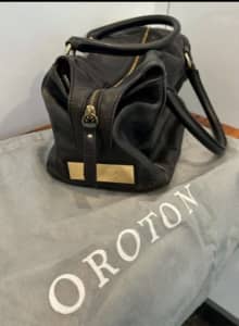 Oroton Black Leather Hand Bag