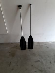 2 canoe paddle $10 the pair