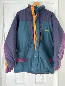 Great condition Woman’s Ski Jacket.