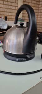 Russell Hobbs 1.8L dome stainless steel kettle 