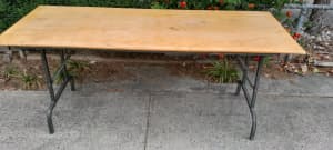 Trestle table- thick plywood top