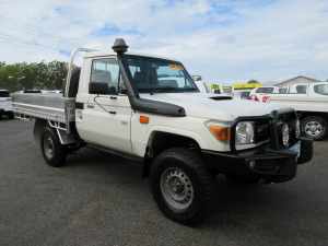 2016 Toyota Landcruiser VDJ79R Workmate White 5 Speed Manual Cab Chassis