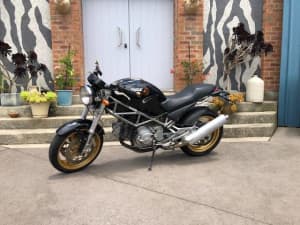 DUCATI Monster 400ie 2004, LAMS approved, Black/Gold