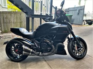 2015 Ducati Diavel Gen 2 Motorcycle - Immaculate Condition & Low kms