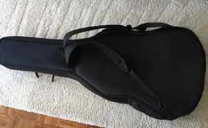 Guitar Gig bag Stagg ......free....taken .......not available