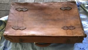 Antique/Vintage Leather Bellows Suitcase with straps. C 1930s 