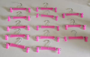 13 x Girls Pink skirt hangers 