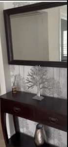 Hall table & Quality Matching Mirror
