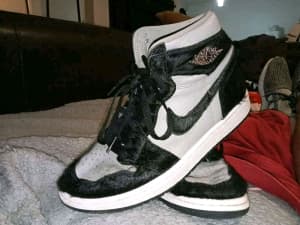 Air Jordan 1 Retro High Womens Shoes UK size 5