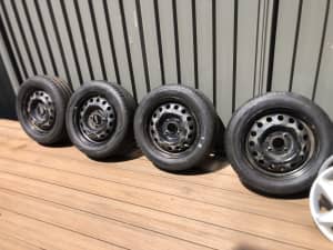 Rims and tyres for Hyundai Elantra******2005 Model