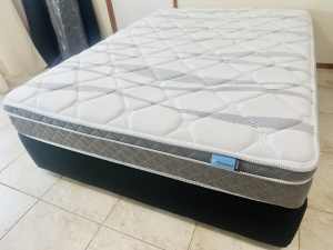 Like New chirorest queen bed ensemble( base and mattress) can deliver