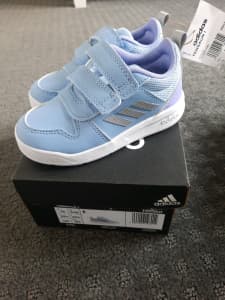 Toddler Girls Adidas Shoes Size 7 new