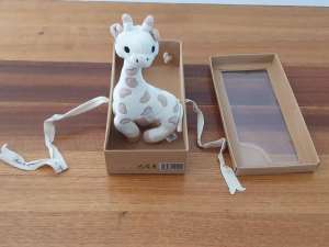 Vulli Sophie La Girafe 100% cotton Soft Plush Toy Teether Baby Rattle 