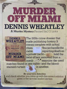 Murder Off Miami. Murder Mystery Book