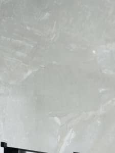 Wanted: Tiles 600x600 glossy