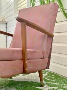 ⭐️LOVELY MCM/RETRO ARM CHAIR & FOOT STOOL