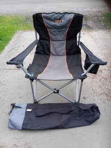 aldi deluxe camping chair with footrest