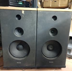 A pair of Large Technics Large Loud Speakers from the 80s. 