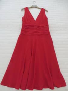 COVERS VINTAGE RED FIT-N-FLARE A-LINE F-LINED CREPE DRESS fit S.10-12