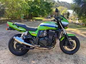 Kawasaki Motorbike ZRX 1200R
