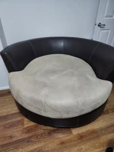 Sunugle chair 