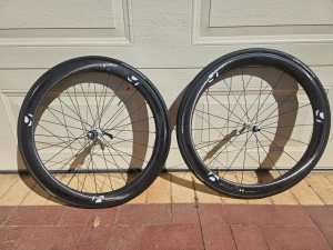 Bontrager Aeolus 5 clincher wheels with Conti GP5000 tyres