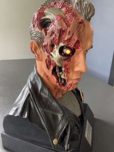 Sideshow T800 LIFE SIZE BUST Terminator 2 Rare Piece - Great Condition