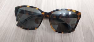 Oroton sun glasses 