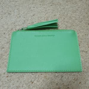 Tender Love carry lime green flat purse