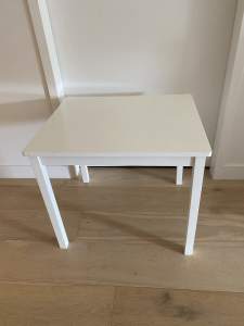 White Side Table 59x50x50cm