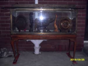 4ft fish tank with solid brass frame   NO OFFER