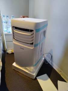 Portable air conditioner 2.2KW Dimplex